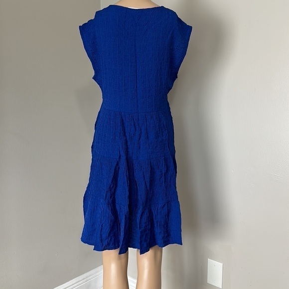 Women's Blue Tiered Midi Dress by Knox Rose short sleeve Textured - Picture 2 of 4